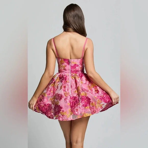 SHOWPO Brailey Mini Dress In Pink Jacquard - Picture 6 of 11